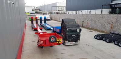 GT LOWBED SEMI TRAILERS which is knows also low loader and can carry heavy loads , excavators , construction machines, transformer, generator , cranes , caravans , army tanks and different kind of big machines. Lowbed Semi Trailers can be produced between 2 axles to 8 axles and loading capacity starting from 20 Tons to 180 Tons , rear or front loading Lowbed Trailers and platform as customer demand with different kind of specification according to demand. Self steering axles, hydraulic auto remote control axles, pool type chassis, Low bed Trailers hydraulic ramp, platform type chassis can be used in different kind of Low bed trailer