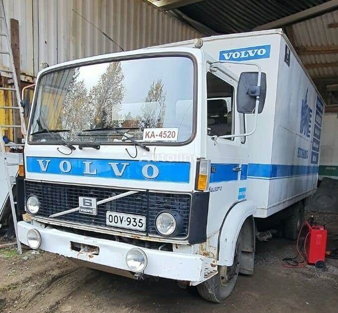 탑차 Volvo huoltoauto