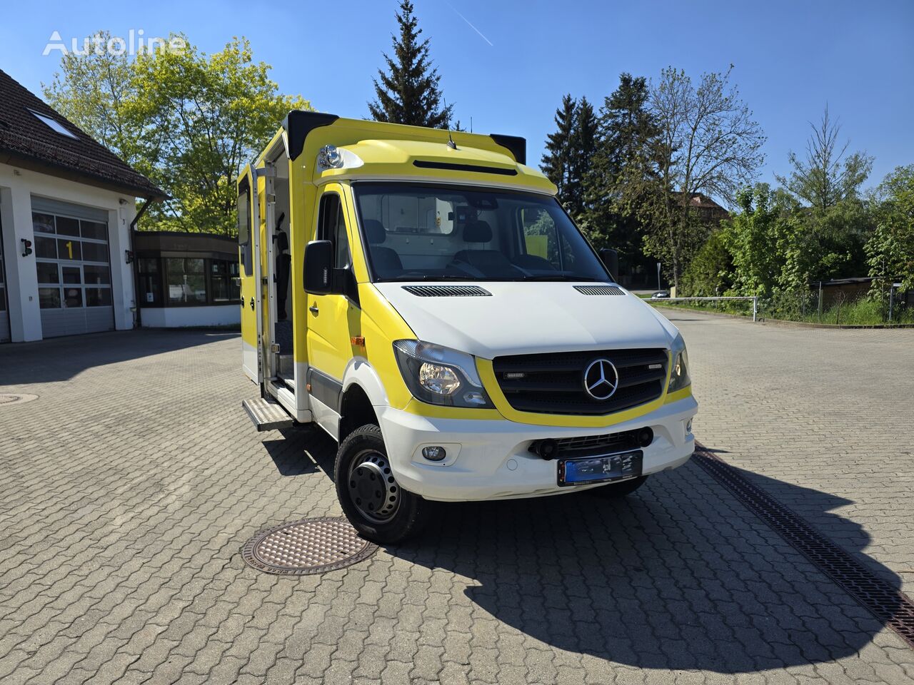 구급차 Mercedes-Benz Sprinter 519, 4x4